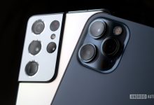Galaxy S21 Ultra vs iPhone 12 Pro Max camera dark