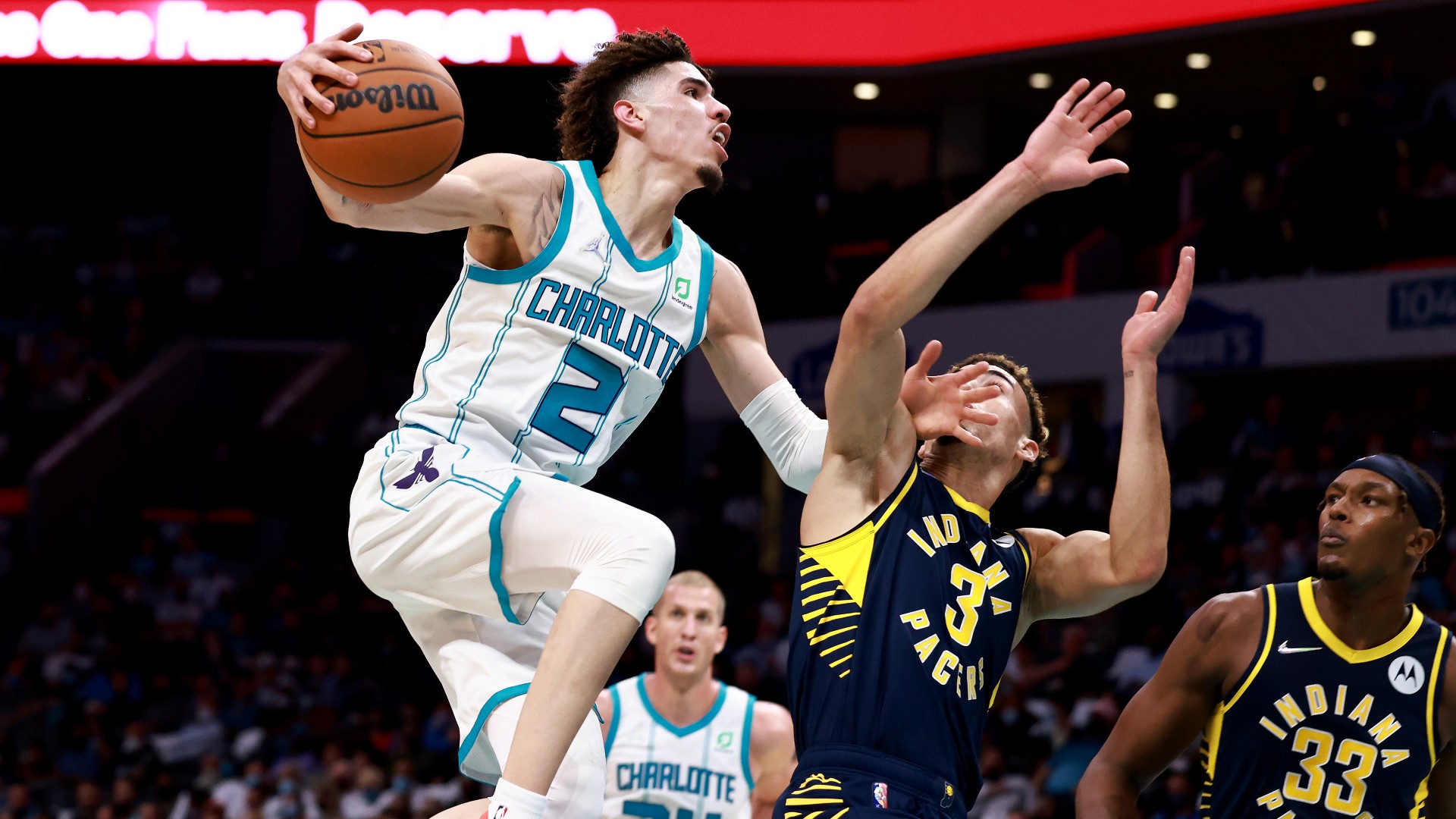 lamelo ball had a monster night in charlottes win over