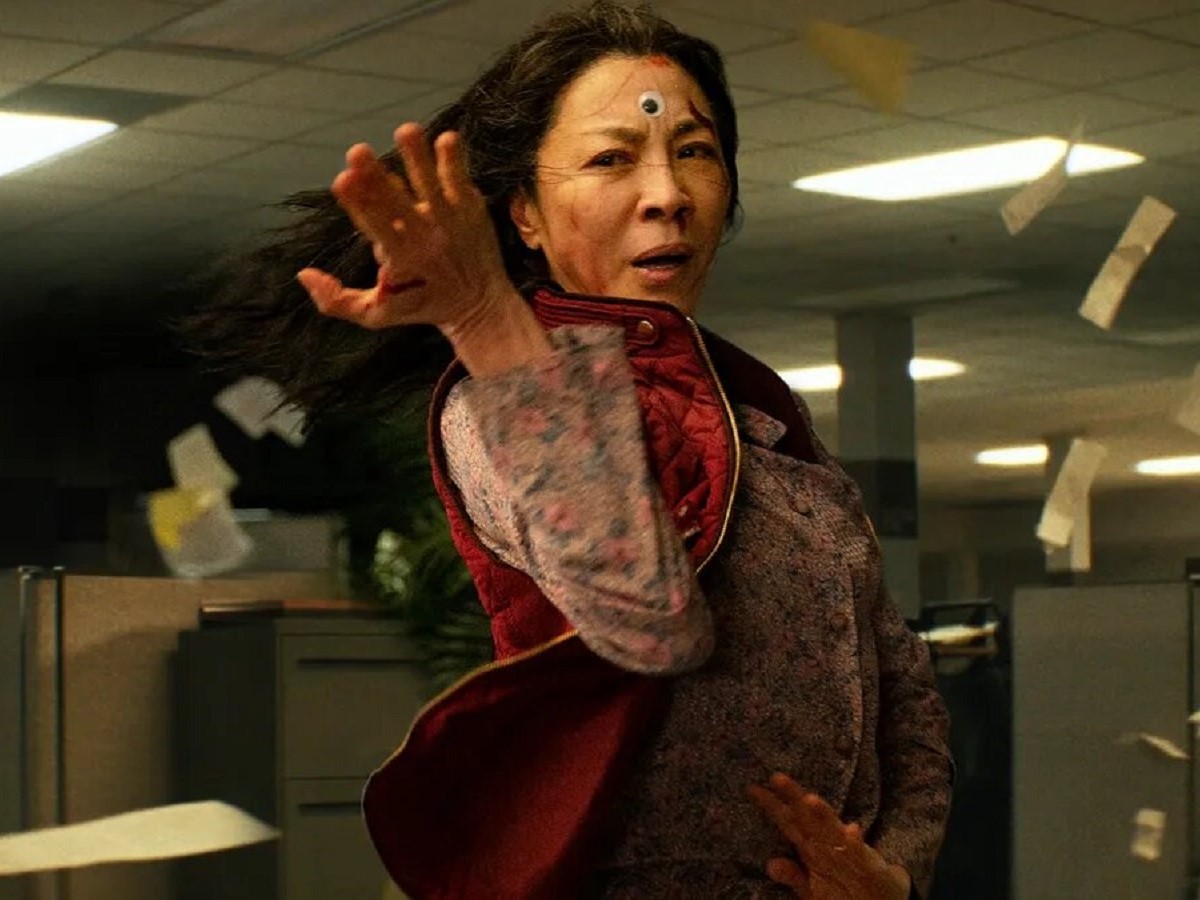 michelle yeoh everything everywhere all at once big